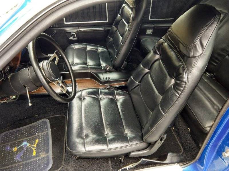 RR Front interior 2.jpg