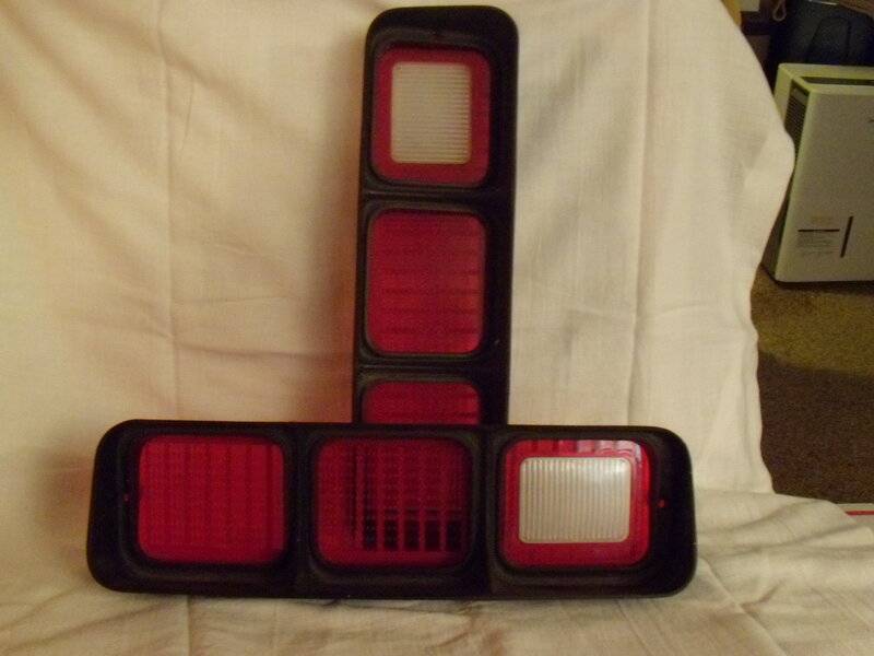 RR Tail Light 2.JPG