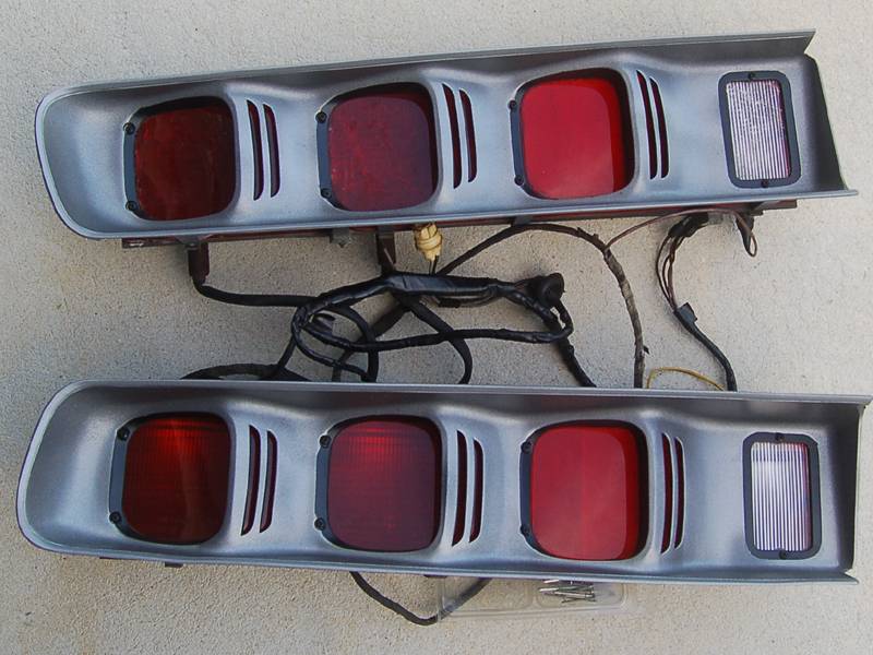 RT%20Tail%20Lights%2002.jpg
