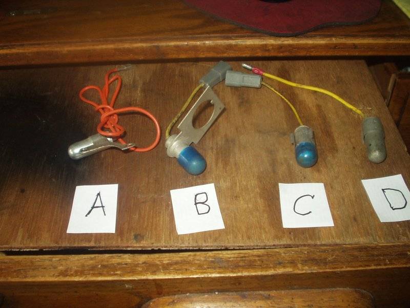 S-1-24 Miscellaneous interior lights 2.JPG