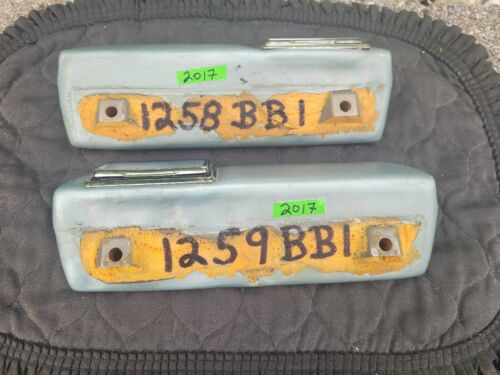 66 - 70 B-body & C-body Rear armrest pads with ashtrays - Picture 3 of 4