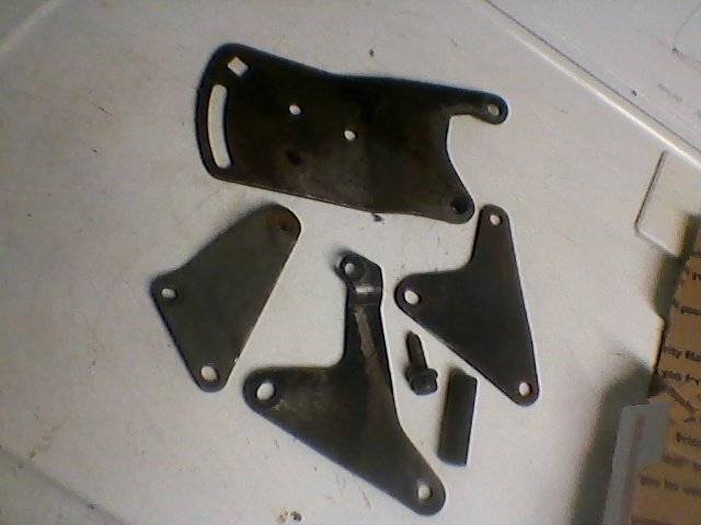 saganaw-ps-pump-brackets-small-block-4-sale1-jpg.jpg