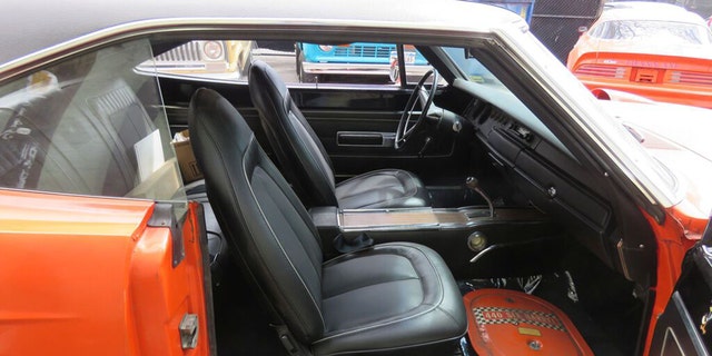 sb-interior.jpg