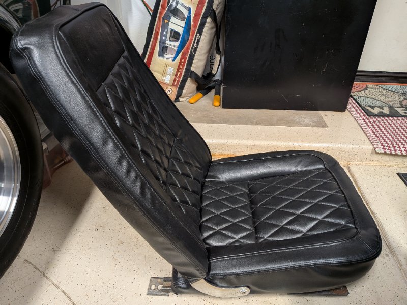 seat 4.jpg