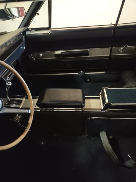 seat belt holder.jpg