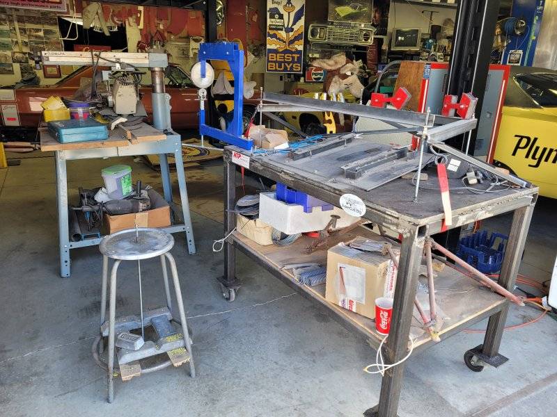 shopcleanupcarsnov52022 106.jpg