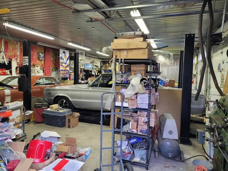 shopcleanupcarsnov52022 195.jpg