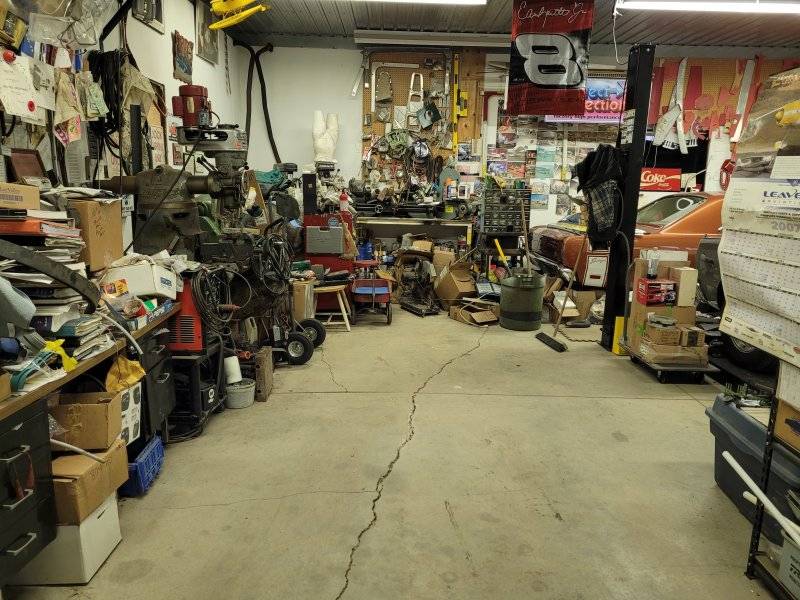 shopcleanupcarsnov52022 308.jpg