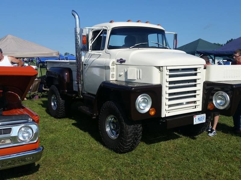 sm_truck.jpg