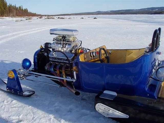 Snowmobile2.jpg