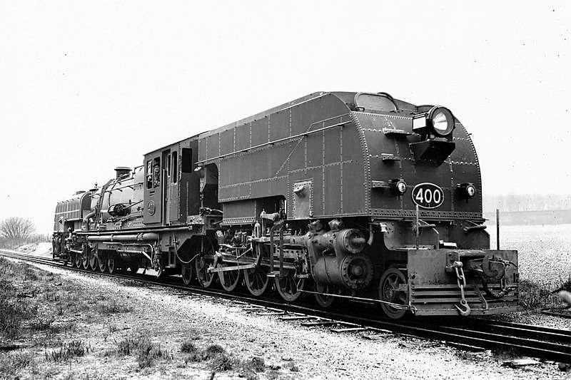 -South_Australian_Railways_400_class_Beyer-Garratt_locomotive_no_400_as_built%2C_Raismes%2C_1953.jpg