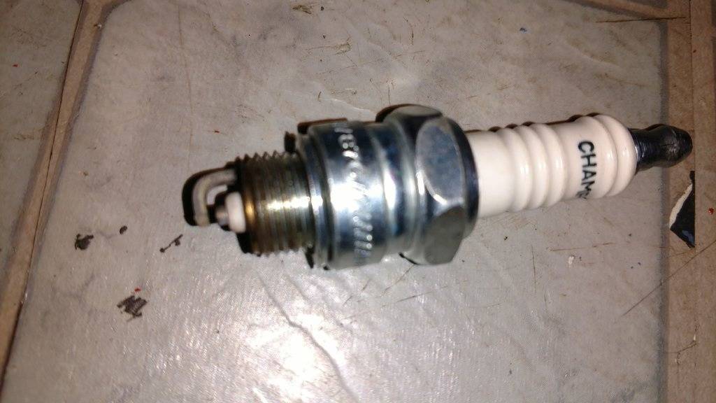 spark plug.jpg