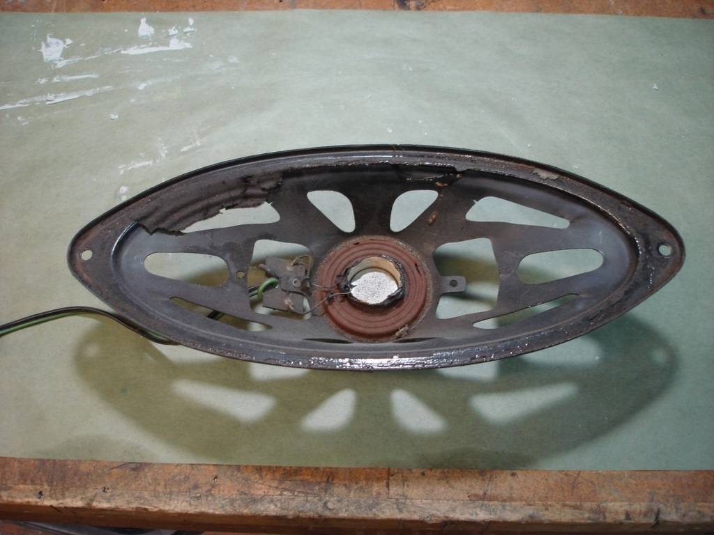 speaker%20frame.jpg