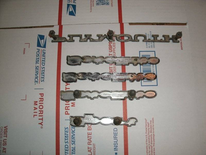 Sport Satellite emblems Ant Plug NOS 002.JPG