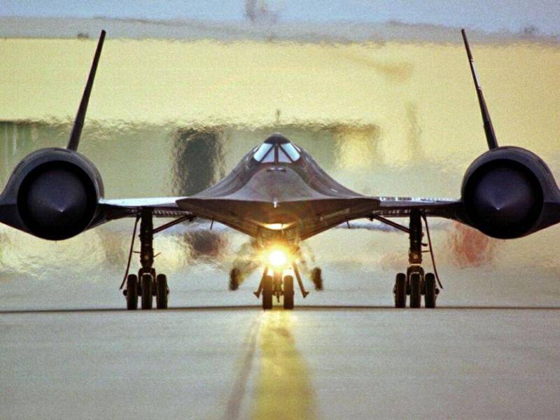 SR-71 A12 Plane front.jpg
