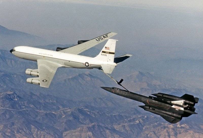SR-71-AAR.jpg