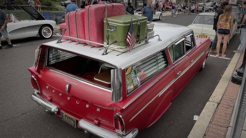 Station-Wagons-Featured.jpg