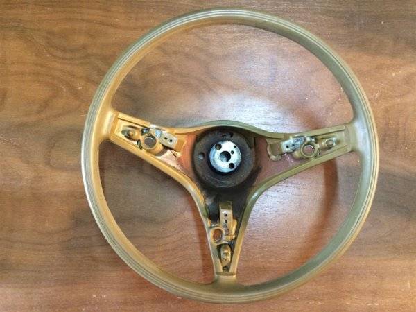 Steering Wheel 3.JPG