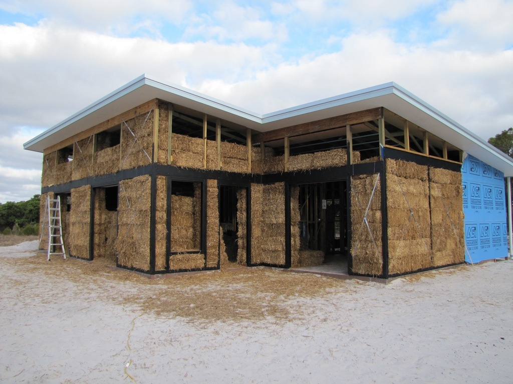 straw-bale-home.jpg