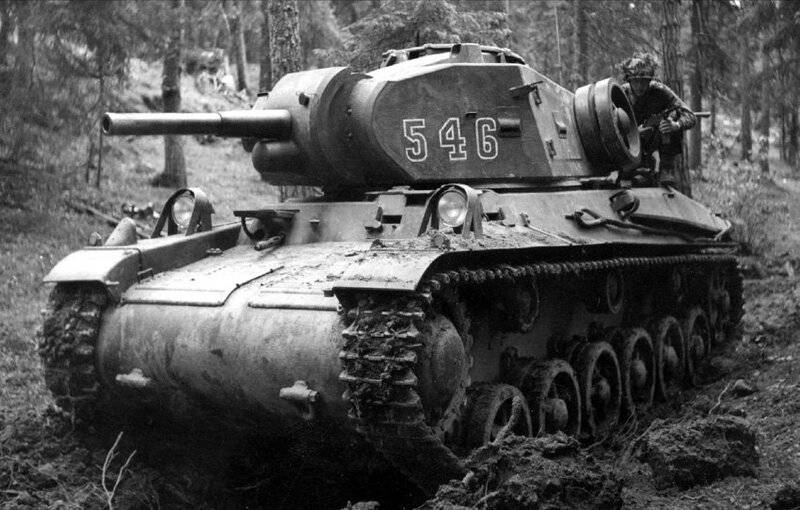 strv_m42_hist.jpg