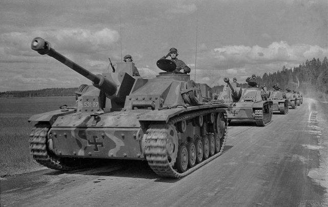 stug_iii_ausf-_g-640x404.jpg
