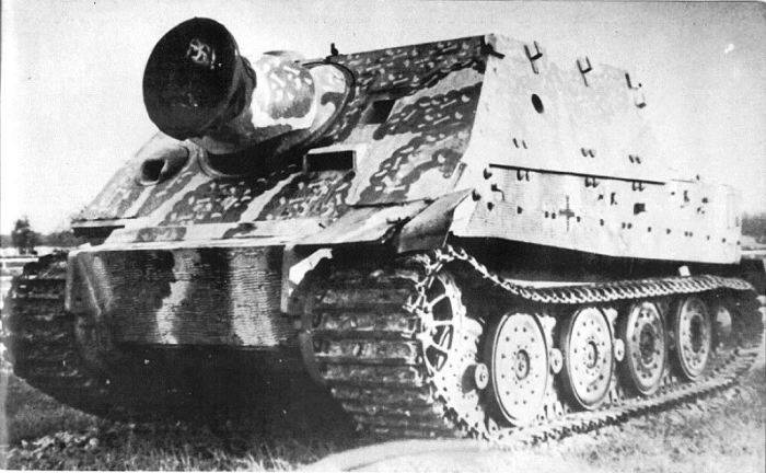 sturmtiger-artillery.jpg