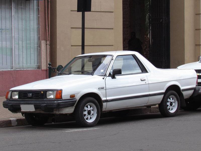 Subaru_1800_MV_4WD_1992_(14407287694).jpg