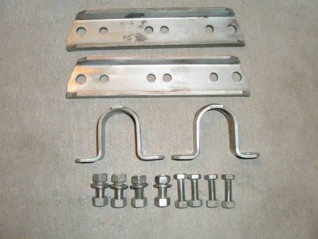 sway bar brackets 73-76 (Small).JPG