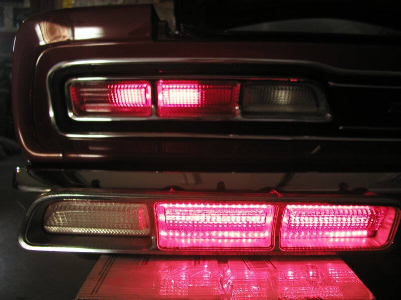 Tail Lights, Top-Stock vs Bottom-LED.JPG