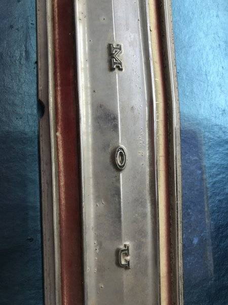Tailpanel center top.JPG