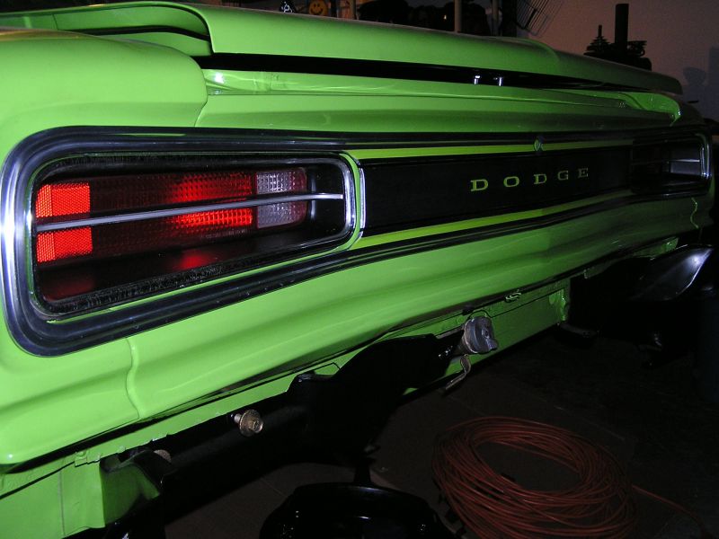 tailpanel4.jpg