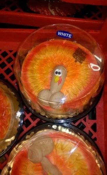 Thanksgiving cake.jpg