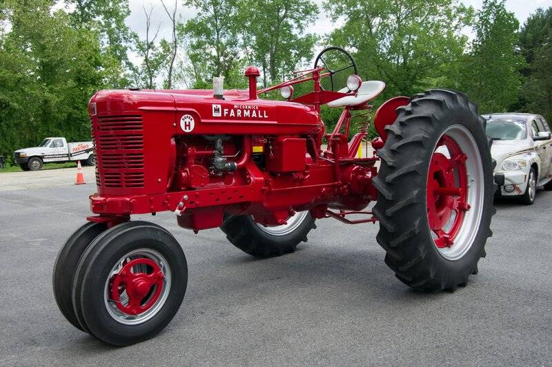 Tractor.jpg