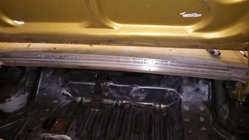 trunk_upper_gutter_replaced.jpg