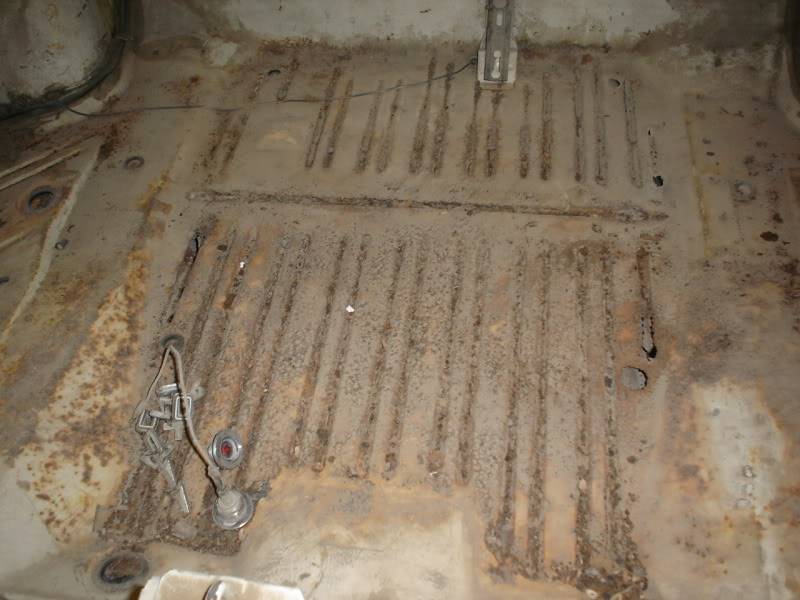 trunkbeforereplacingcenterpan.jpg