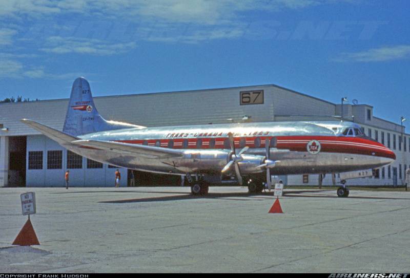 ?u=http%3A%2F%2Fcdn-www.airliners.net%2Fphotos%2Fairliners%2F1%2F9%2F8%2F1180891.jpg