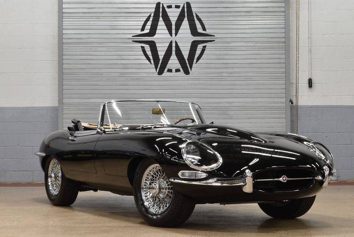 1963 Jaguar E-Type (XKE) OTS Roadster, front quarter, top down