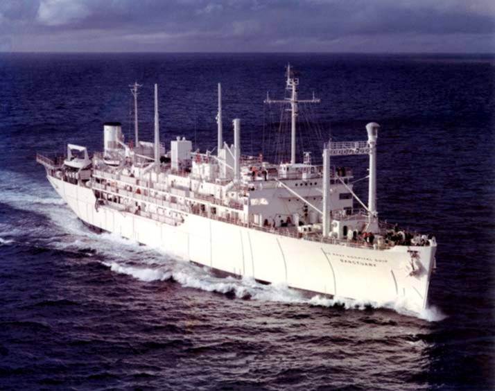 USNS_Sanctuary_%28T-AH-17%29_1973.jpg