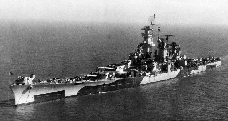 USS_Alaska_on_13_November_1944_from_port_bow.jpg
