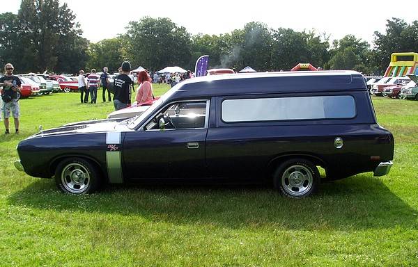 valiant-CL-van03.jpg
