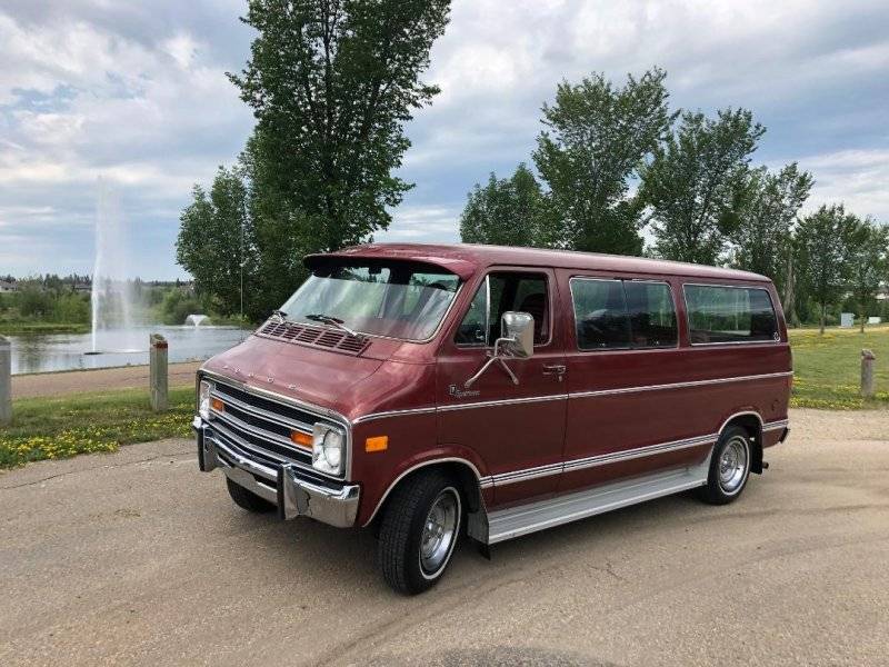 Van 4.jpg