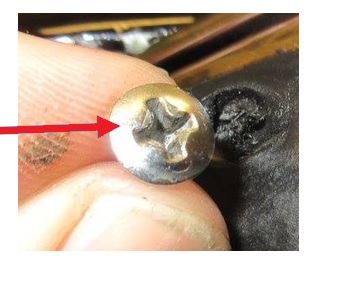 vent window screw.jpg