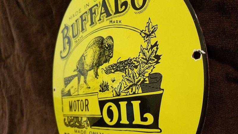 Vintage-Buffalo-Gasoline-Porcelain-Gas-Oil-Service-_57.jpg