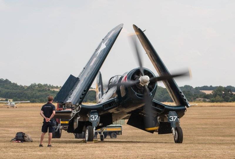 Vought F4-U Corsair.jpg