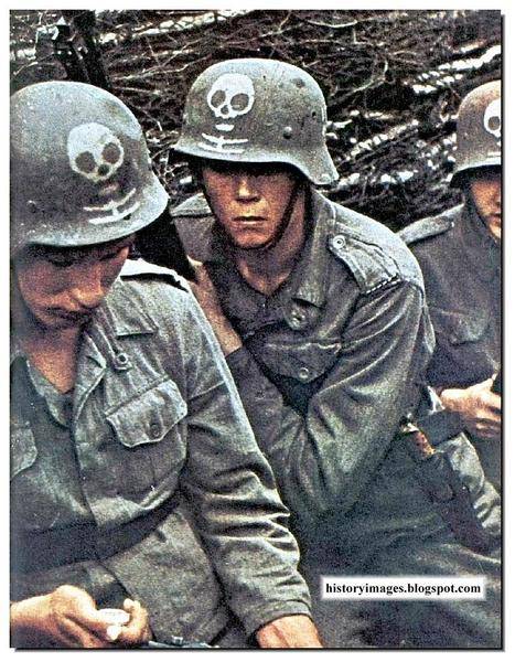 wehrmacht-german-army-ww2-soldiers-large-color-colour-images-pictures-photos-002_e.jpg