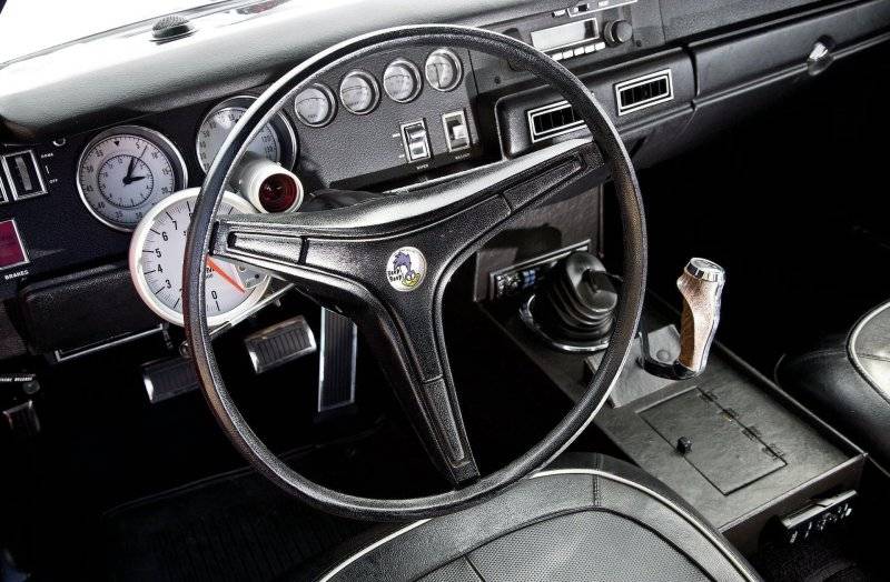 Wheels - '70 Plymouth Road Runner.jpg