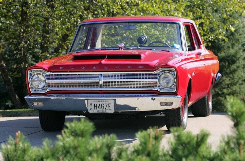 Wheels Plymouth Front View.jpg