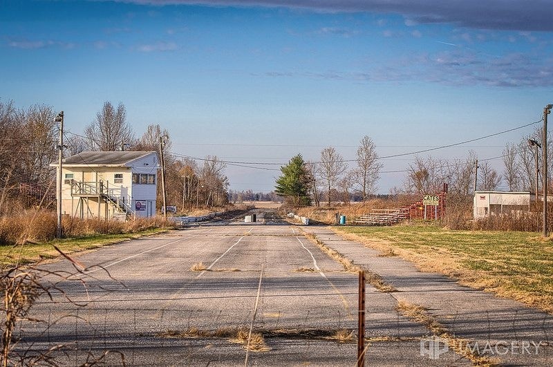 Windy Hollow Kentucky closed drag strip tower.jpg