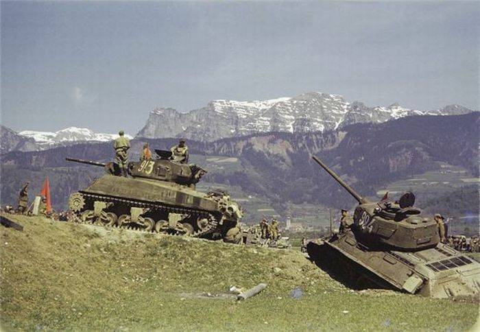 World+War+II+Photos+in+Color+(35).jpg