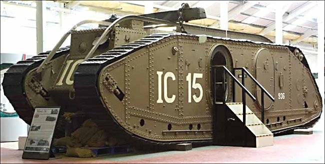 ww1-british-mark-IX-tank.jpg